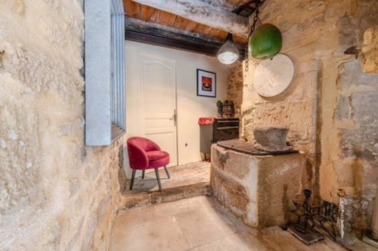 Photos 18 - Prestige - UZES(30): élégante MAISON BOURGEOISE, au cœur de UZES, au calme, jardin, piscine, intimité préservée