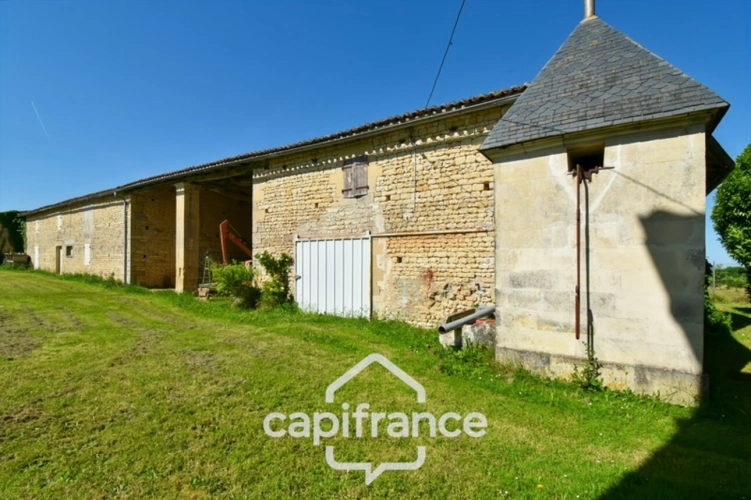 Photos 7 - Prestige - Propriété à vendre 14 pièces PAILLE (17) sur 4800m² de terrain avec nombreuses dépendances