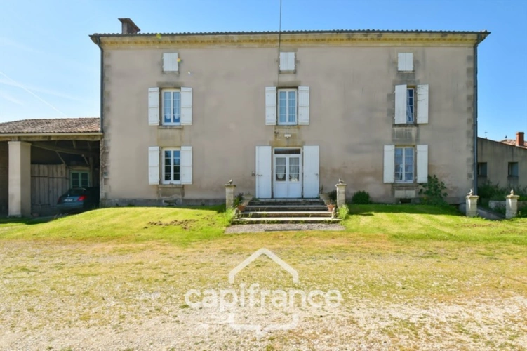 Photos 8 - Prestige - Propriété à vendre 14 pièces PAILLE (17) sur 4800m² de terrain avec nombreuses dépendances