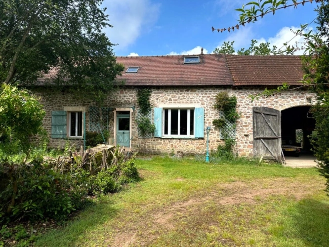 Photos 2 - Prestige - Exclusivité – Propriété de caractère avec étang, dans un écrin naturel préservé du Morvan - proche de SAULIEU (21)