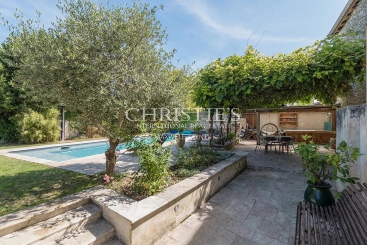 Photos 3 - Touristique - Belle maison de village avec maison d'amis, grand jardin, cuisine d’été et piscine