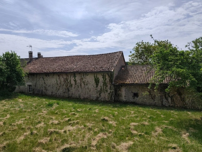 Photos 7 - Rurale - Grange à vendre 1 pièces VARAIGNES (24)