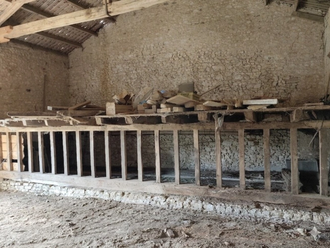 Photos 10 - Rurale - Grange à vendre 1 pièces VARAIGNES (24)