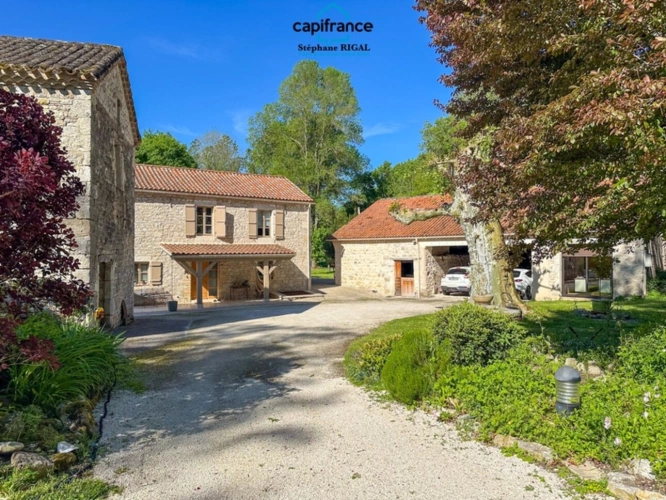 Photos 1 - Prestige - Propriete à vendre 6 pièces proche de MONTCUQ (46), moulin et dépendances sur terrain de 1,67 ha