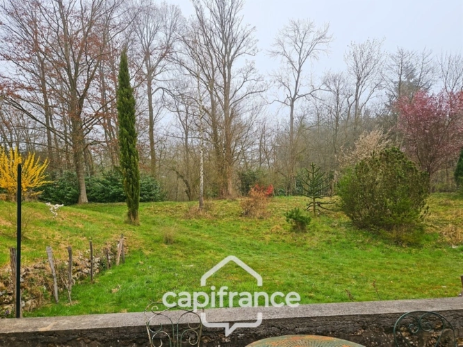 Photos 2 - Rurale - Là où l’eau, la pierre et la forêt se rejoignent, un domaine d’exception s’offre à vous : 9 hectares de nature préservée et de mémoire vivante, à transmettre et à faire revivre