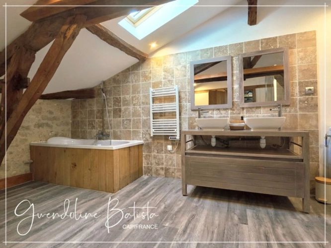 Photos 15 - Touristique - Superbe propriété composée d'une Maison Principale et de 3 Gîtes - Terrain 1,9 Ha avec Piscine