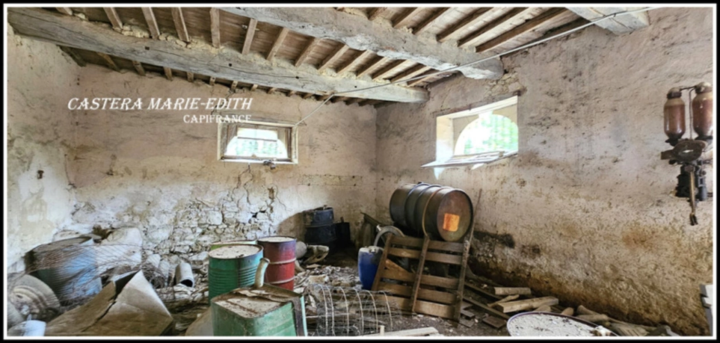 Photos 12 - Rurale - Dpt Gers (32), à vendre proche de AUCH   Bâtiment 860 M² à rénover