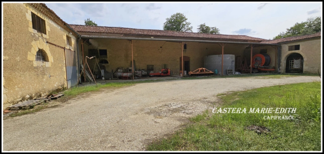 Photos 19 - Rurale - Dpt Gers (32), à vendre proche de AUCH   Bâtiment 860 M² à rénover