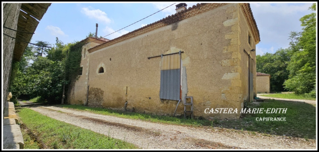 Photos 20 - Rurale - Dpt Gers (32), à vendre proche de AUCH   Bâtiment 860 M² à rénover