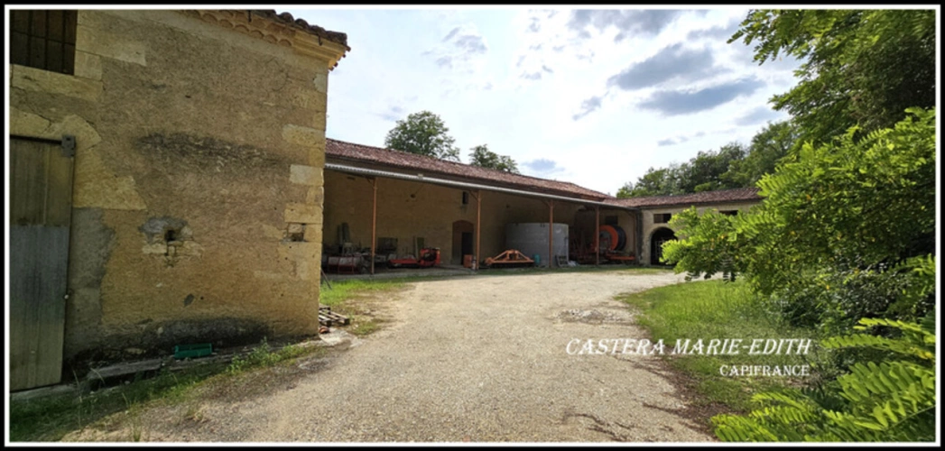 Photos 21 - Rurale - Dpt Gers (32), à vendre proche de AUCH   Bâtiment 860 M² à rénover