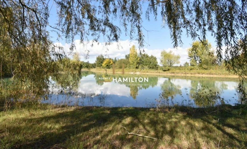 Photos 3 - Prestige - MAGNIFIQUE DOMAINE DE 33 HA  AVEC LAC, ET VUE DOMINANTE SUR LES ENVIRONS