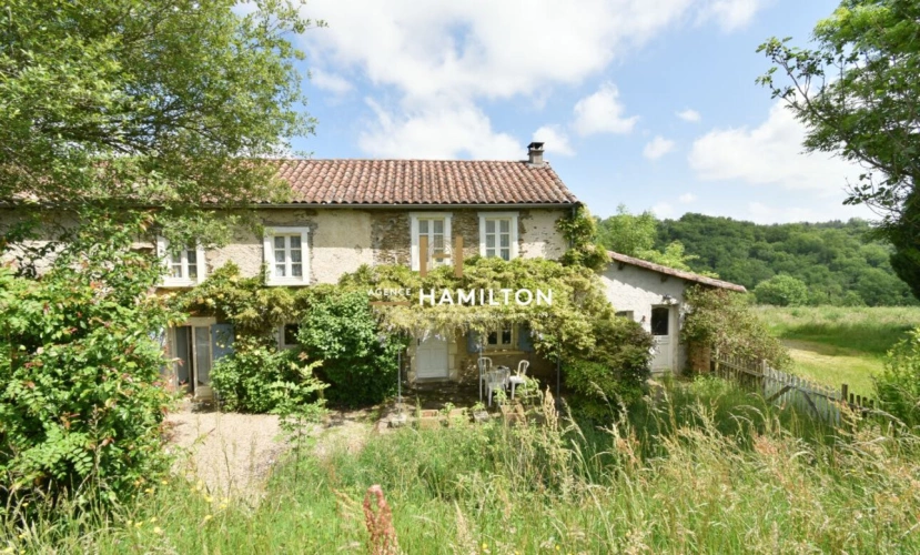 Photos 1 - Équestre - PETITE MAISON DANS LA PRAIRIE - PROPRIETE AVEC POTENTIEL EQUESTRE