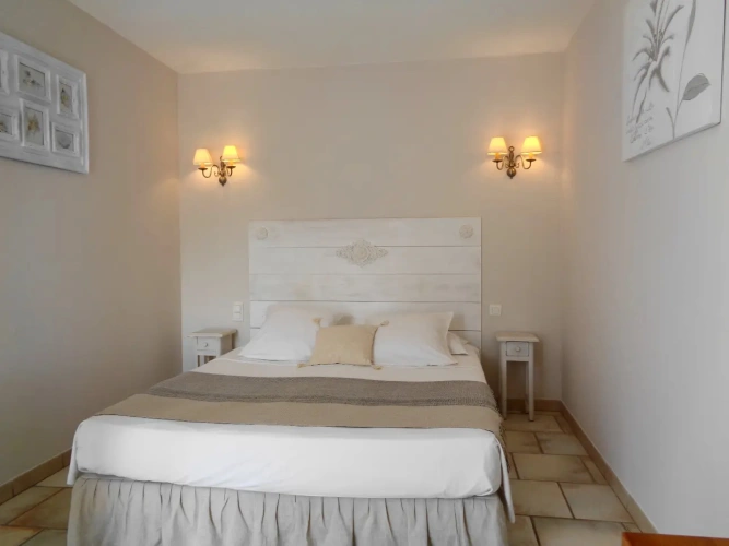 Photos 17 - Touristique - Maison d'hôtes de charme climatisée a vendre au coeur du Luberon