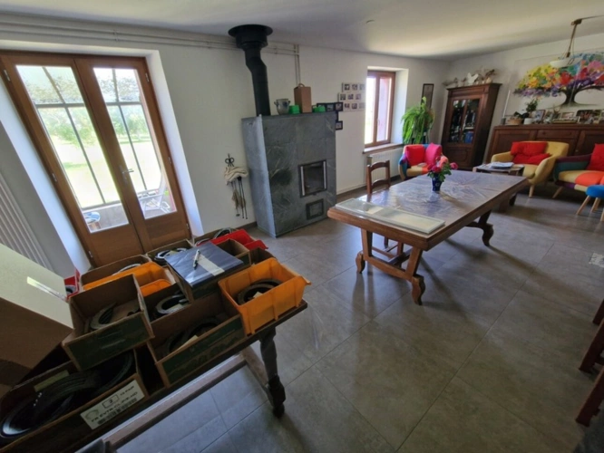 Photos 8 - Prestige - PROPRIÉTÉ à vendre 8 pièces proche NANCY (54) sur 2,5 HECTARES - PROPRIÉTÉ AGRICOLE avec FERME rénovée, DEPENDANCES, ECURIES, GRANGES