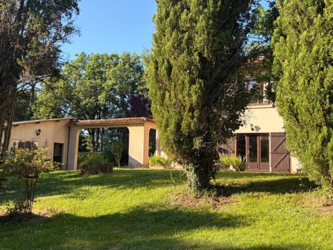 Photos 3 - Prestige - PLAISANCE DU GERS(32) sur les coteaux, PROPRIETE D ARCHITECTE 1965 sur 2HA, Dépendances, un peu cachée , VUE Pyrénées et bois, sans vis à vis, CALME