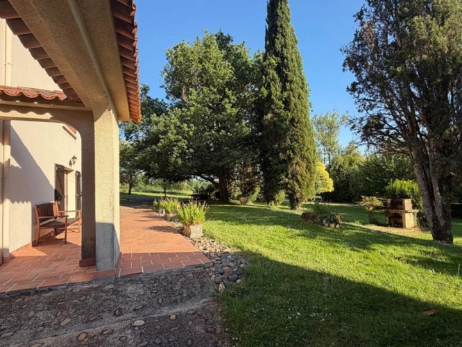 Photos 5 - Prestige - PLAISANCE DU GERS(32) sur les coteaux, PROPRIETE D ARCHITECTE 1965 sur 2HA, Dépendances, un peu cachée , VUE Pyrénées et bois, sans vis à vis, CALME