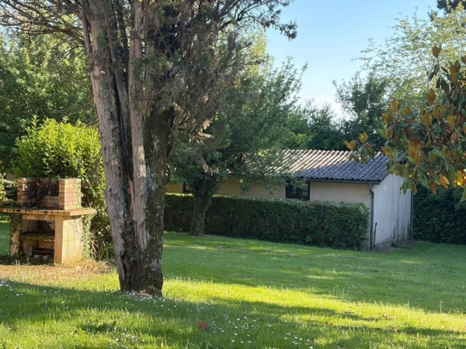 Photos 16 - Prestige - PLAISANCE DU GERS(32) sur les coteaux, PROPRIETE D ARCHITECTE 1965 sur 2HA, Dépendances, un peu cachée , VUE Pyrénées et bois, sans vis à vis, CALME