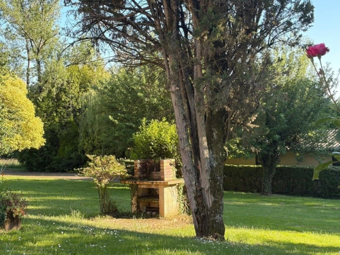 Photos 25 - Prestige - PLAISANCE DU GERS(32) sur les coteaux, PROPRIETE D ARCHITECTE 1965 sur 2HA, Dépendances, un peu cachée , VUE Pyrénées et bois, sans vis à vis, CALME