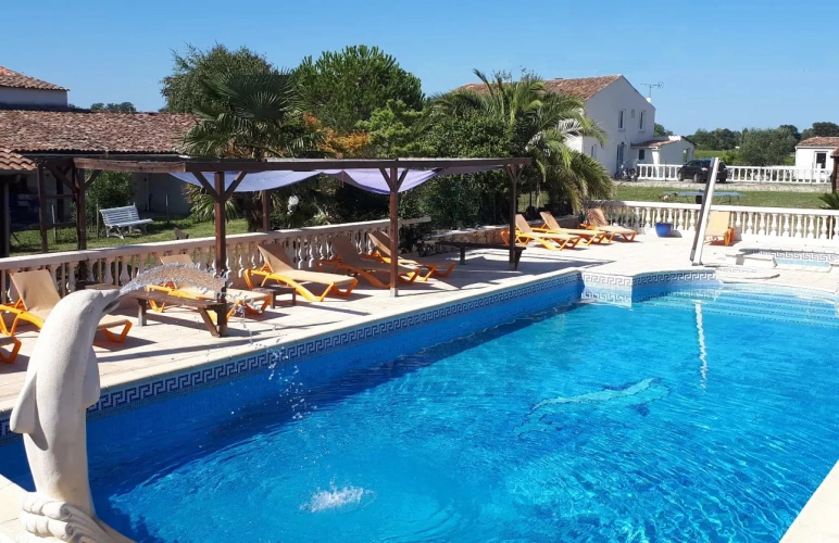 Photos 1 - Tourist - RARE Profitable gîte estate (9 swimming pool accommodations) near Bordeaux