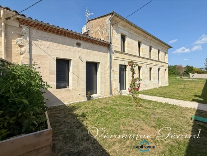 Photos 1 - Prestige - Propriété Equestre avec maison en Pierre de 250 M² avec carrière de 60X40