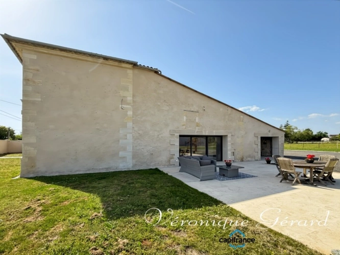 Photos 2 - Prestige - Propriété Equestre avec maison en Pierre de 250 M² avec carrière de 60X40