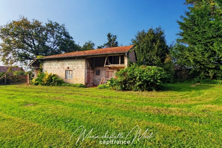 Photos 10 - Équestre - Propriété de 7ha avec deux habitations et nombreuses dépendances