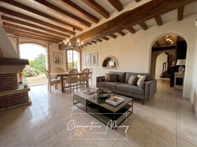 Photos 4 - Équestre - Propriété à vendre avec 2 hectares, 6 pièces,  piscine, dépendances et pré cloturé et équipé – Mazangé (41)