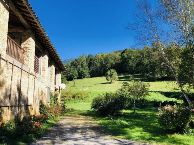 Photos 4 - Rurale - Ancien corps de ferme sur 2Ha9 , La Bastide de Serou 09240