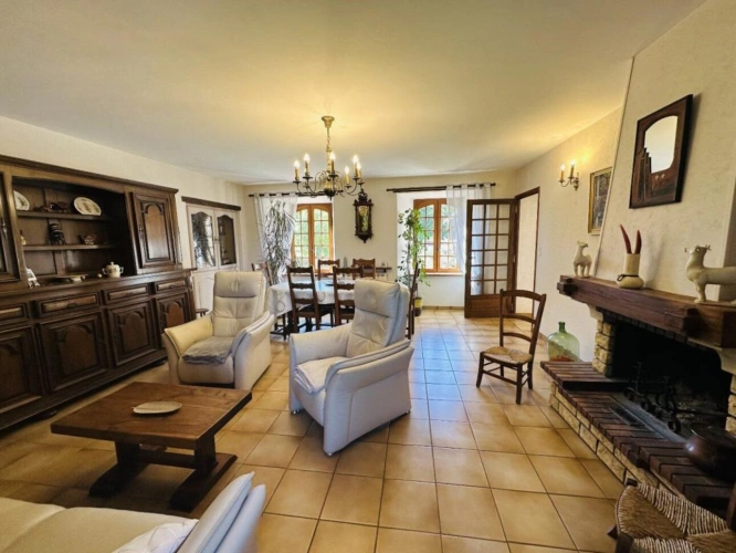 Photos 5 - Prestige - Propriété de 1772 avec dépendances et terres 09200