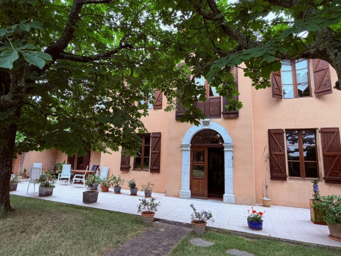 Photos 1 - Prestige - Propriété 358 m2 à vendre -avec 7700 m2 de parc - Maison 8 pièces de 234 m2, gîte de 124 m2 et piscine proche de MARCIAC (32)