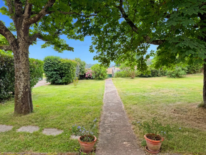 Photos 15 - Prestige - Propriété 358 m2 à vendre -avec 7700 m2 de parc - Maison 8 pièces de 234 m2, gîte de 124 m2 et piscine proche de MARCIAC (32)