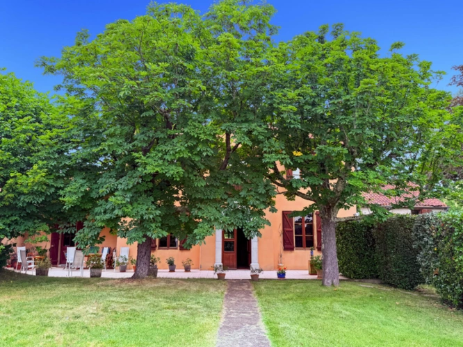 Photos 25 - Prestige - Propriété 358 m2 à vendre -avec 7700 m2 de parc - Maison 8 pièces de 234 m2, gîte de 124 m2 et piscine proche de MARCIAC (32)