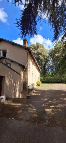 Photos 20 - Prestige - Château du XIXe siècle avec un parc de 75 ha, situé à proximité immédiate de Poitiers