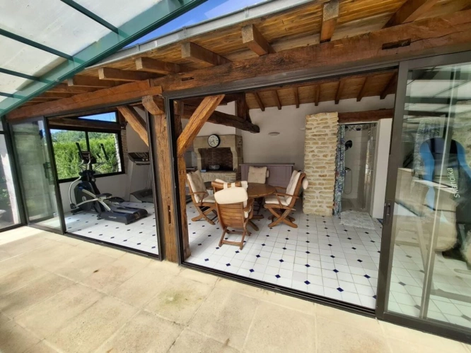 Photos 8 - Rurale - Propriété de caractère avec dépendances, piscine couverte et