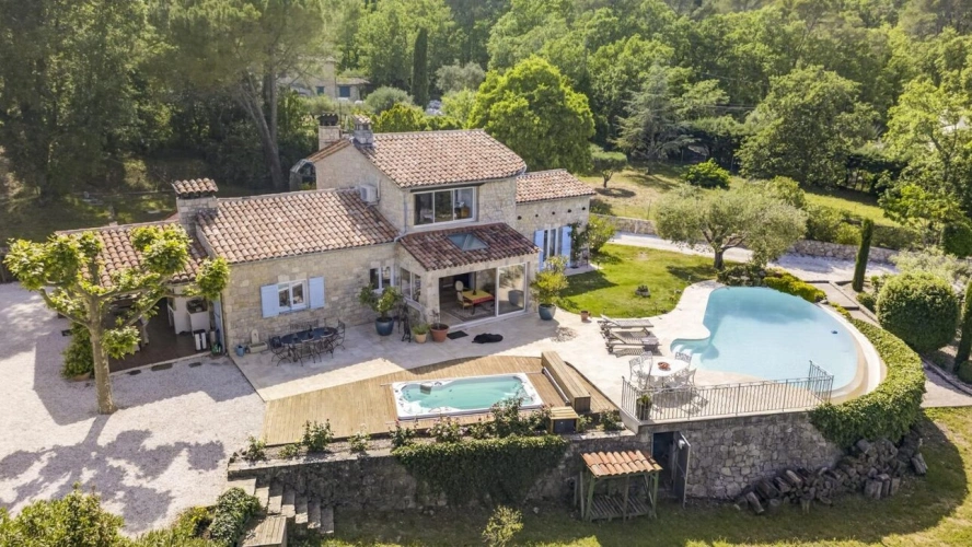 Photos 1 - Équestre - Magnifique propriété en pierre avec vue panoramique et install