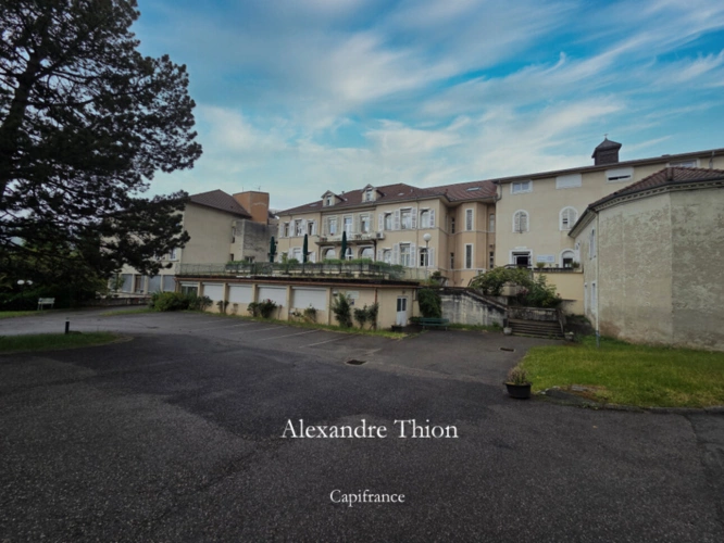 Photos 19 - Prestige - Propriété à vendre  CONFORT (01)