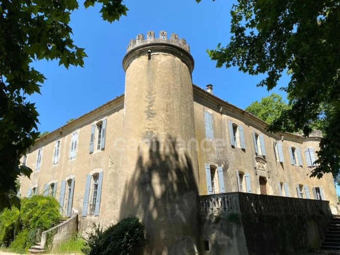 Photos 46 - Prestige - Dpt Gard (30), à vendre dans le Gard, propriété viticole en AOP Côtes du Rhône sur 25 hectares avec Château du XVème siècle