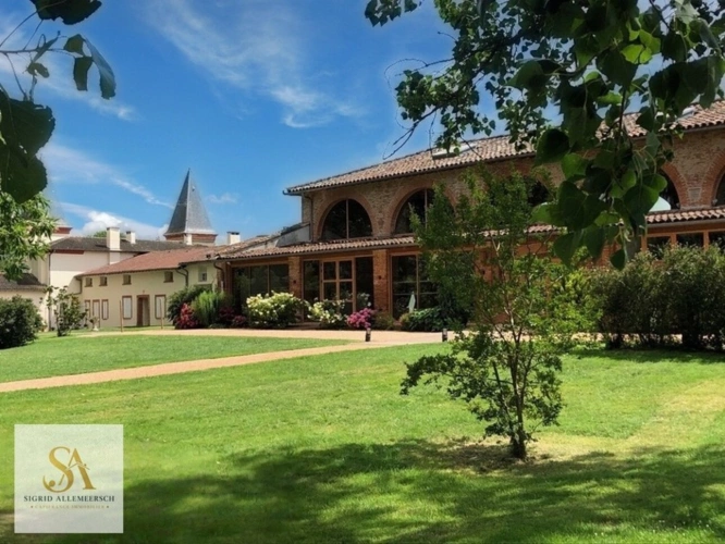 Photos 1 - Prestige - CHÂTEAU DE CARACTÈRE AVEC POTENTIEL ÉVÉNEMENTIEL – SUD TOULOUSE