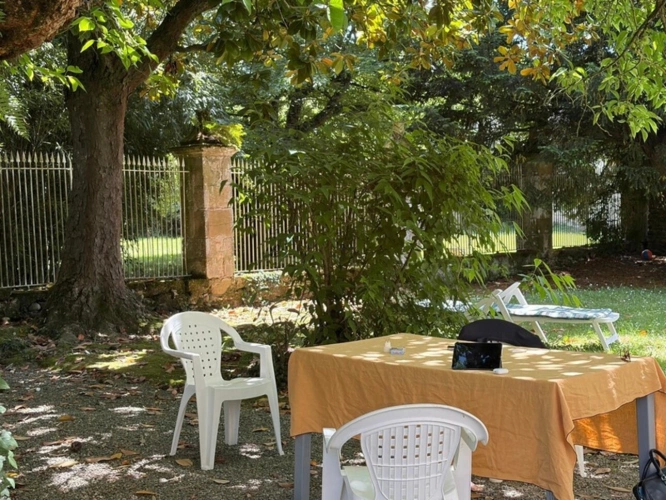 Photos 22 - Prestige - Gers(32), TRES BEAU CHATEAU DE FAMILLE 45HA avec dependances, un peu caché, en position dominante, une belle histoire