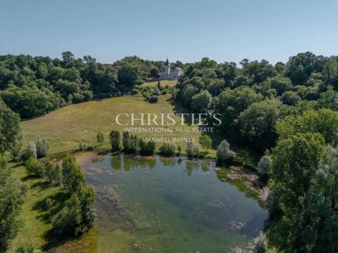 Photos 14 - Prestige - Magnifique château avec installations équestres de très haut niveau