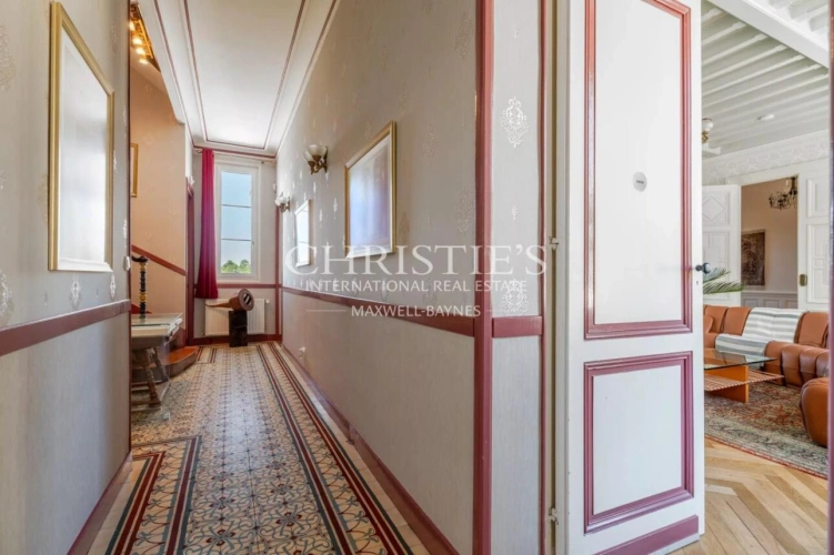 Photos 59 - Prestige - Magnifique château avec installations équestres de très haut niveau