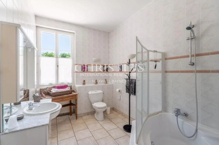 Photos 77 - Prestige - Magnifique château avec installations équestres de très haut niveau