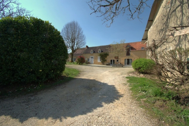 Photos 1 - Touristique - SAINT GENIES (24), vente propriété 277 m2 sur 4 ha, gîtes en activité