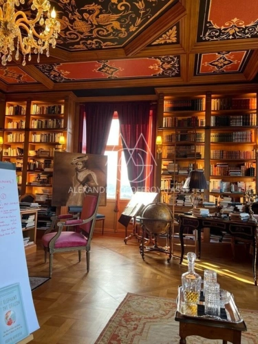 Photos 24 - Prestige - Majestueux château de style Renaissance perché sur un rocher en Suisse Normande