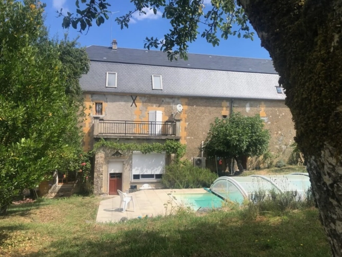 Photos 1 - Prestige - Domaine à vendre au cœur des Amognes