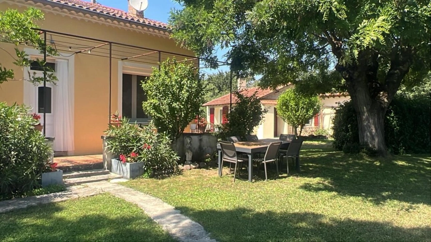 Photos 1 - Rurale - Maison familiale de campagne avec maisonnette