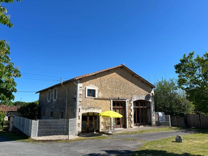Photos 2 - Rurale - Magnifique grange rénovée de 230 m² avec 3 chambres et 3 salles d'eau
