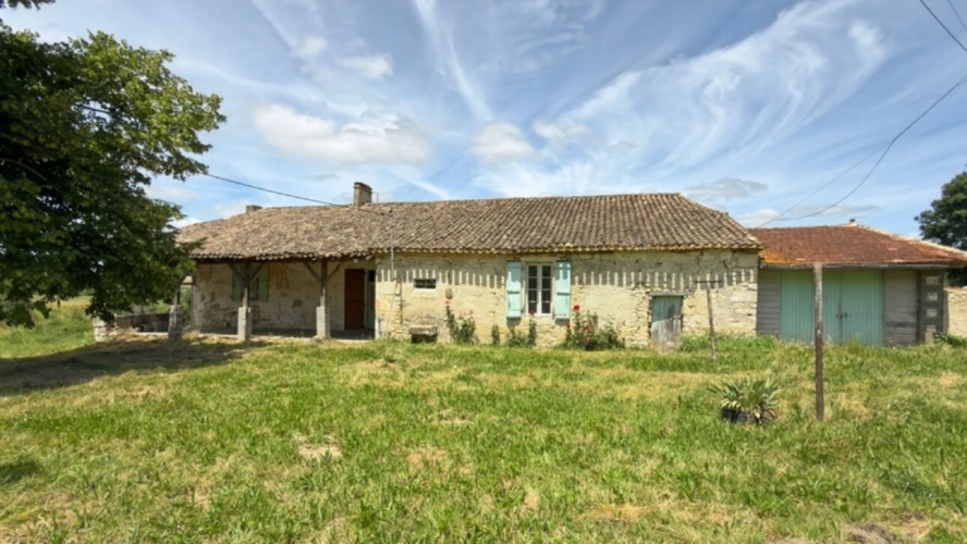 Photos 1 - Rurale - Propriété à vendre 3 pièces Maison 132 m2 avec 40 m2 de garage et grange de 210 m2 BOURNEL (47)