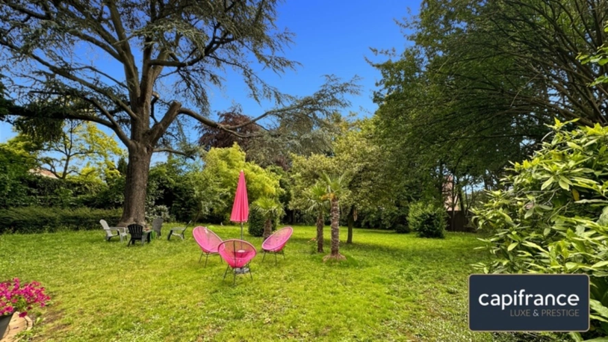 Photos 18 - Prestige - Une demeure de caractère au cœur du Jardin de la Rhonelle — 282 m² d'histoire préservée