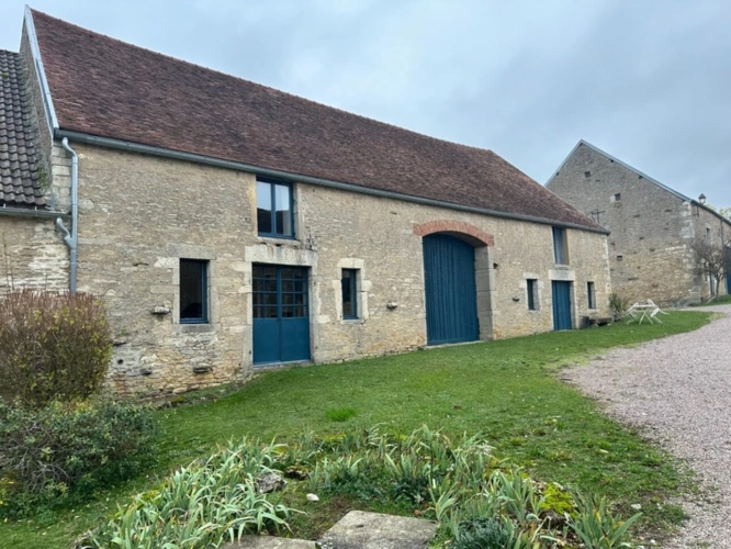 Photos 8 - Rurale - Demeure historique PRECY-SOUS-THIL composée de 15 pièces (390 m²) et 950 m² de dépendances